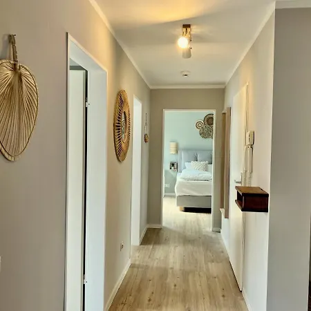 Boho Dreiraumwohnung Mit Balkon Lägenhet *