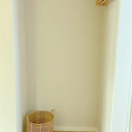 Lägenhet Boho Dreiraumwohnung Mit Balkon