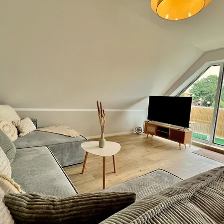 Lägenhet Boho Dreiraumwohnung Mit Balkon *